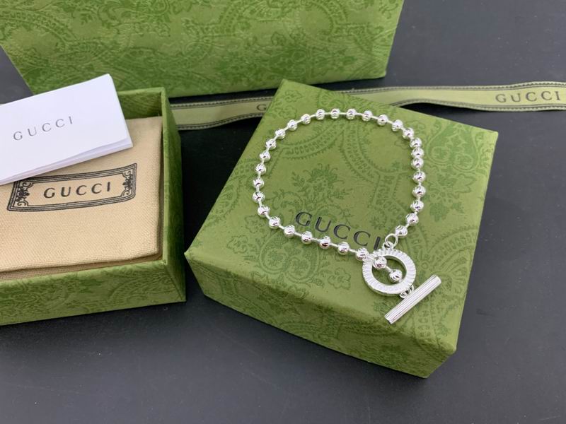 Gucci Bracelet 01lyr31